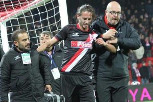 Balıkesirspor Coelho sorununu &ccedil;&ouml;zd&uuml;