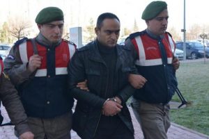 Yılbaşı tatili i&ccedil;in gelmişti, av sırasında vuruldu!