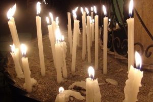 Hatay'da yaşayan Hristiyanlar d&uuml;nya barışı i&ccedil;in dua ettiler