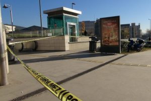 Metro istasyonunda ş&uuml;pheli &ccedil;anta alarmı