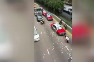 Yere sa&ccedil;ılan paraları b&ouml;yle &ccedil;aldılar