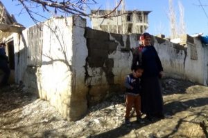 &Ouml;l&uuml;mle burun buruna yaşıyorlar
