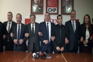 Hakaretten tutuklanan genci CHP sahiplendi