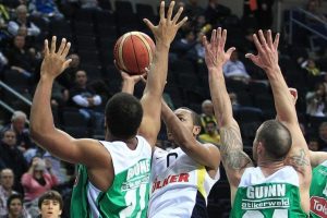 Fenerbah&ccedil;e &Uuml;lker farklı kazandı