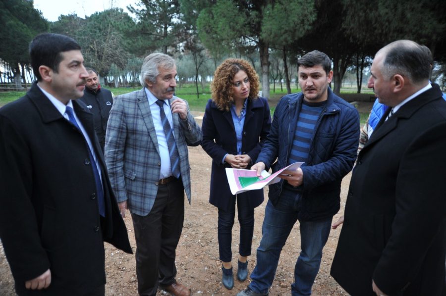 İznik G&ouml;l&uuml; sahil şeridi tenis kortuyla canlanacak