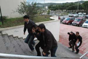 Sosyete hırsızları yakalandı