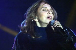 Bursalılara yağmur altında unutulmaz konser