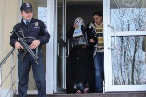 60 yaşında sahte bilezik satmaya kalkışınca...