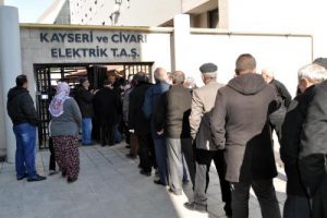Elektrikte kayıp ka&ccedil;ak kuyruğu