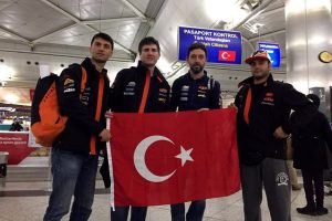 Milli sporcular Dakar rallisi i&ccedil;in yola &ccedil;ıktı