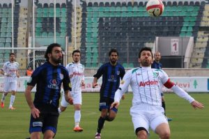 Denizlispor'da tehlike &ccedil;anları &ccedil;alıyor!
