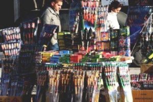 Maytap ve havai fişek kullananlara ceza!