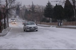 Kar yağışı etkisini artırıyor