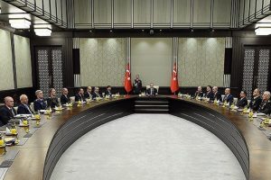 "Paralel yapıyla m&uuml;cadelede kararlılık" vurgusu