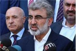 Bakan'dan şaşırtan Fuat Avni itirafı!