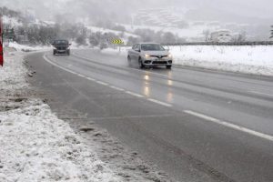 Yalova'da buzlanmaya karşı 500 ton tuz!