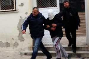 4 kıza cinsel saldırı iddiasıyla tutuklandı