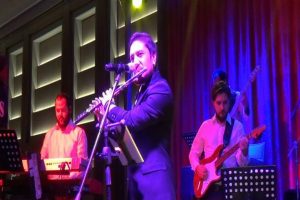 Bursa H&uuml;seyin Karadayı ve İrfan &Ouml;zata ile coştu!