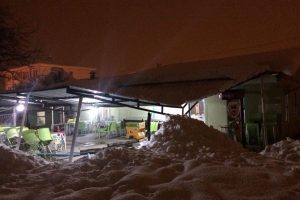 Bursa'da kar &ccedil;atıyı &ccedil;&ouml;kertti!