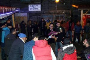 Yeni yıla horon teperek girdiler