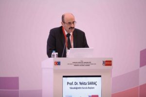 Yekta Sara&ccedil;'tan pedagojik formasyon a&ccedil;ıklaması