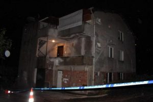 Heyelan korkusu evlerinden etti