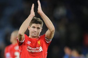 Steven Gerrard yol ayrımında