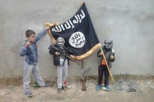 IŞİD'den annelere 'cihat&ccedil;ı &ccedil;ocuk yetiştirme rehberi'