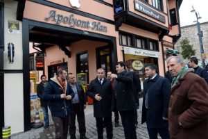 Bursa'da tarihi han esnafı D&uuml;ndar'dan yardım istedi