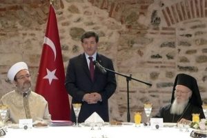 G&ouml;r&uuml;şme 3.5 saat s&uuml;rd&uuml;