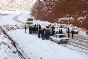 Yolun tamamlanması i&ccedil;in eylem yaptılar