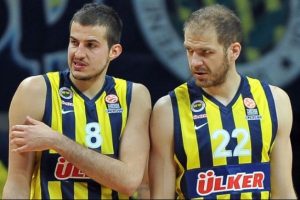 Fenerbah&ccedil;e CSKA Moskova'ya yenildi