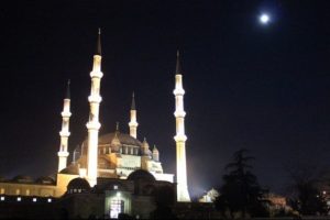 Mimar Sinan'ın ''ustalık eseri''nde kandil coşkusu