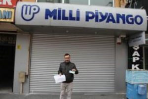 Milyarderliği 3 saat s&uuml;rd&uuml;, şimdi Milli Piyango'ya dava a&ccedil;ıyor
