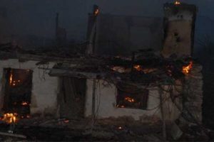 Tehlikeli gerginlik: 1 &ouml;l&uuml;, 4 yaralı
