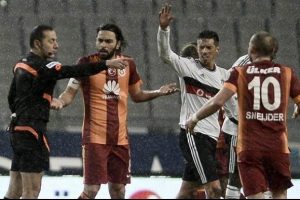 Beşiktaş C&uuml;neyt &Ccedil;akır'la kazanamıyor