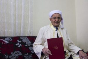 82 yaşında 4 dilde kitap yazdı