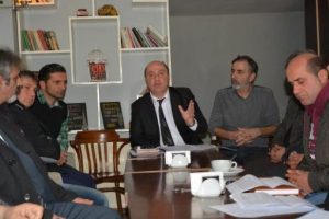 "&Ouml;len futbolcunun ardından ma&ccedil;lar donduruldu"