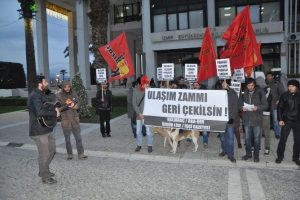 İzmirliler ulaşım zammını kabul etmiyor