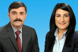 Belediye başkanlarına '&Ouml;calan'a &Ouml;zg&uuml;rl&uuml;k' g&ouml;zaltısı