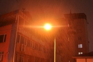 Balıkesir'de kar yeniden başladı
