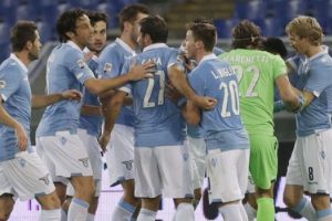 Lazio'nun zirve inadı s&uuml;r&uuml;yor:3-0