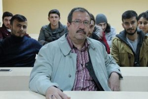 53 yaşında okullu oldu