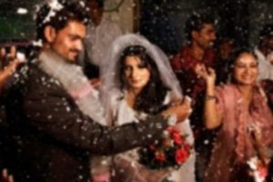 D&uuml;ğ&uuml;n yemeği zehirledi: Damat ve gelin &ouml;ld&uuml;