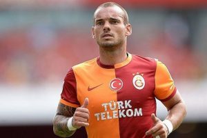 ManU Sneijder i&ccedil;in kesenin ağzını a&ccedil;tı
