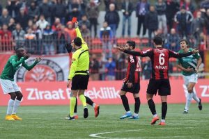İşte S&uuml;per Lig'in kart dosyası