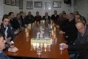 Adaylığını a&ccedil;ıkladı