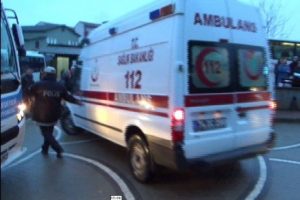 Halk otob&uuml;s&uuml; yayaya &ccedil;arptı