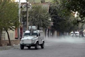 Cizre'de olaylar &ccedil;ıktı!
