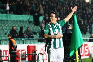 Josue g&ouml;n&uuml;lleri fethetti!